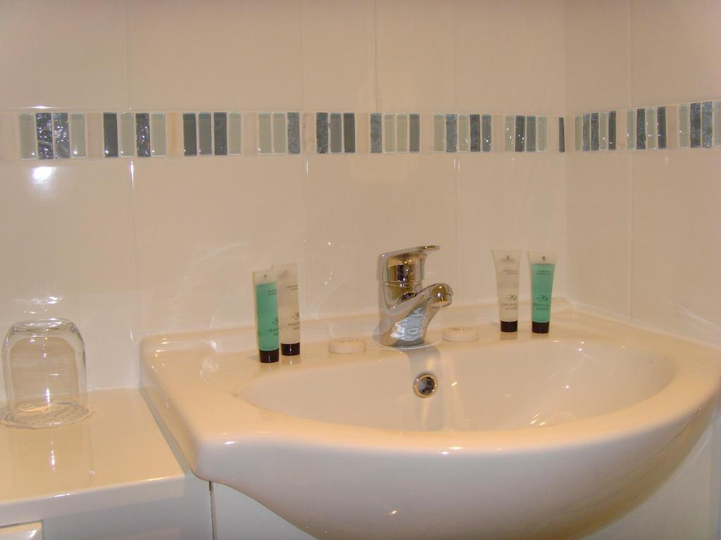 Breakers Bed And Breakfast Eastbourne Luaran gambar