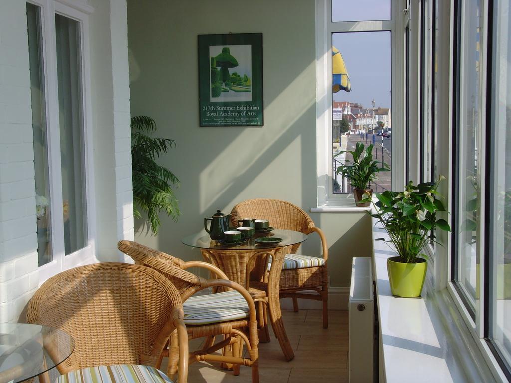 Breakers Bed And Breakfast Eastbourne Luaran gambar