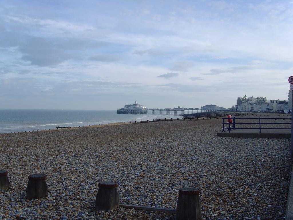 Breakers Bed And Breakfast Eastbourne Luaran gambar